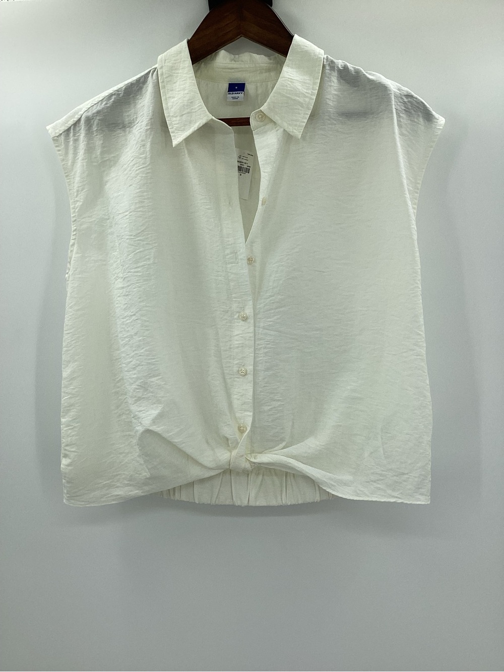 Old Navy Cream Button-Front Collared Sleeveless Cropped Top